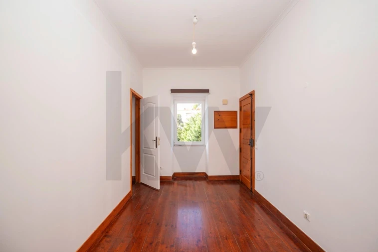 Apartamento T2 para Venda em Algés, Linda-A-Velha e Cruz Quebrada-Dafundo Foto 3