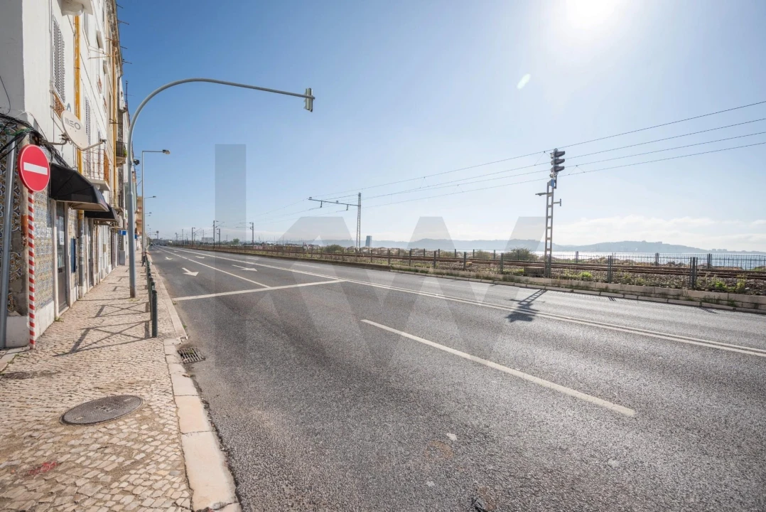 Apartamento T2 para Venda em Algés, Linda-A-Velha e Cruz Quebrada-Dafundo Foto 28