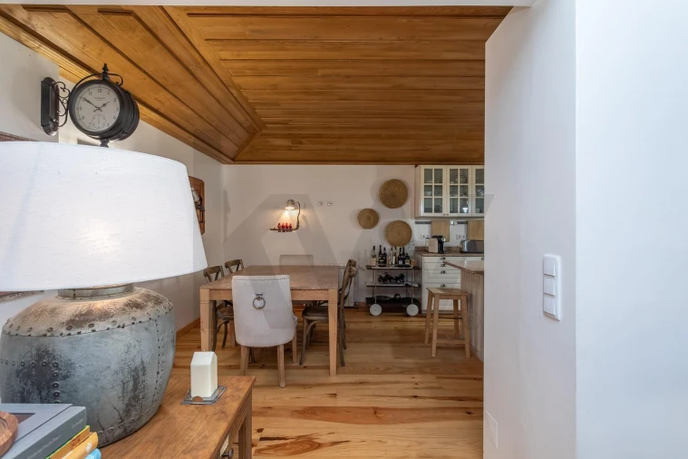 Moradia T5 para Venda em Areeiro Foto 5