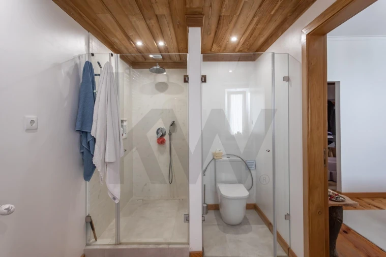 Moradia T5 para Venda em Areeiro Foto 26