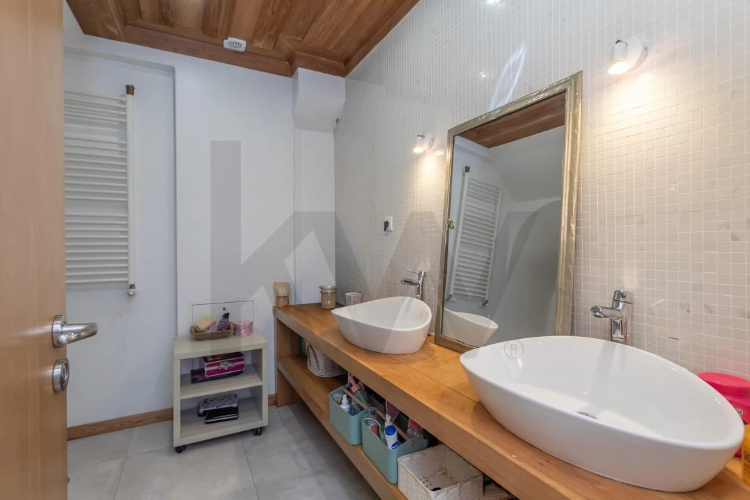 Moradia T5 para Venda em Areeiro Foto 37