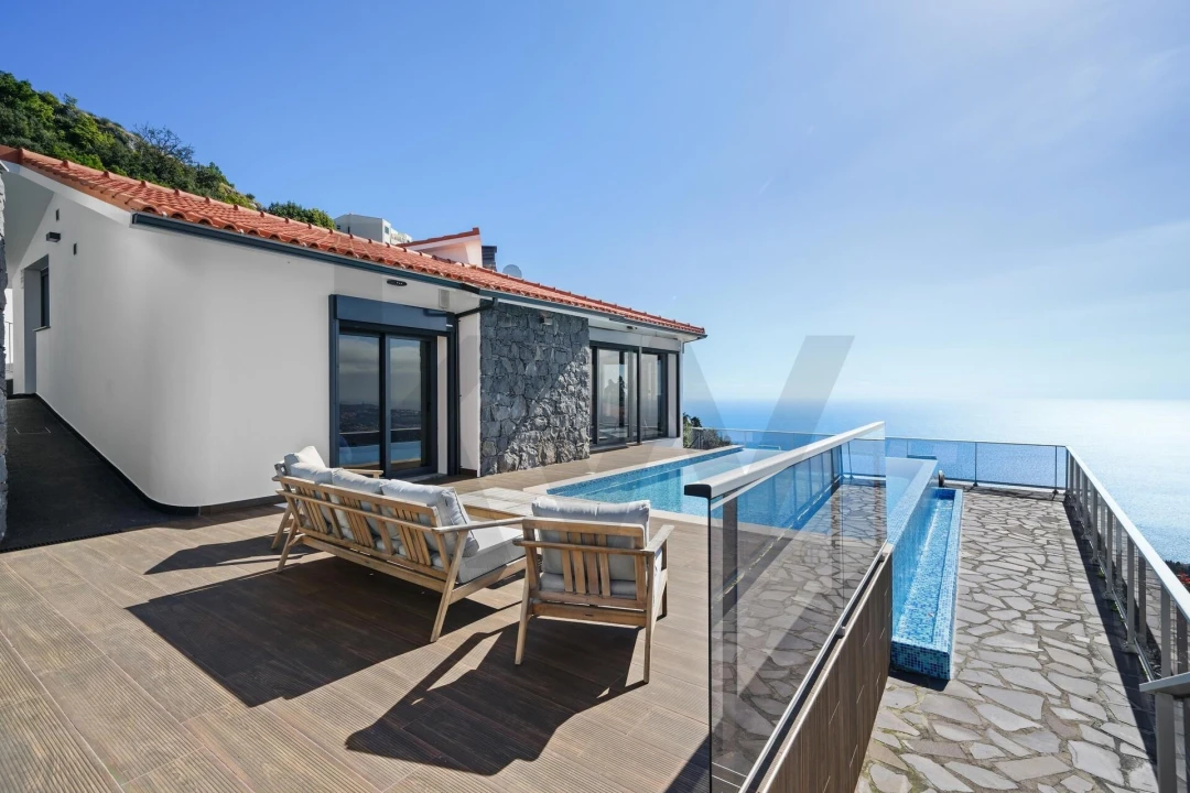 Moradia T4 para Venda em São Gonçalo Foto 8