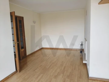 Apartamento T1 para Arrendamento em Paranhos