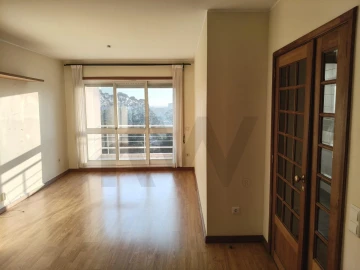 Apartamento T1 para Arrendamento em Paranhos