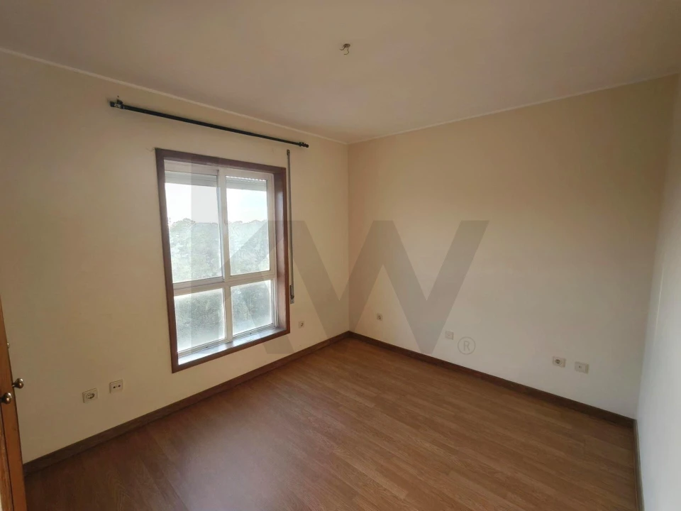Apartamento T1 para Arrendamento em Paranhos Foto 6