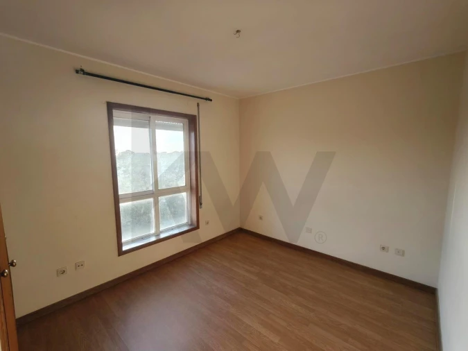 Apartamento T1 para Arrendamento em Paranhos Foto 6