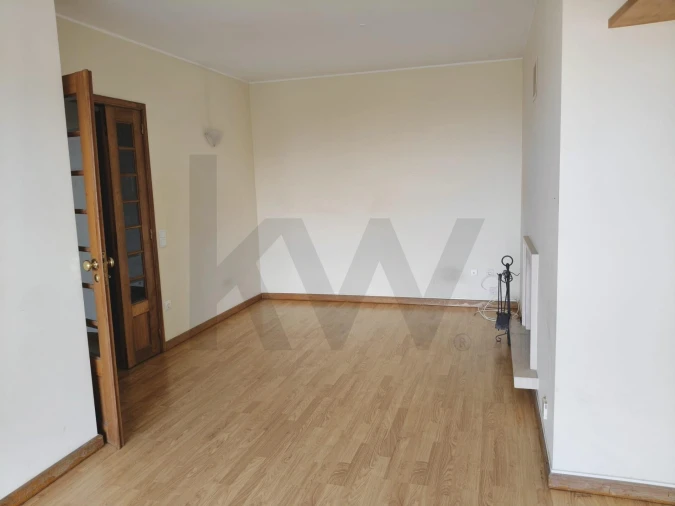 Apartamento T1 para Arrendamento em Paranhos Foto 2