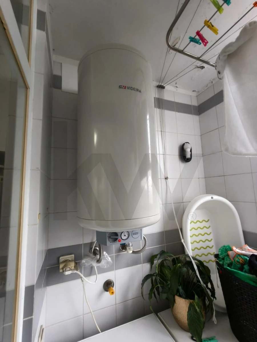 Apartamento T1 para Arrendamento em Paranhos Foto 11