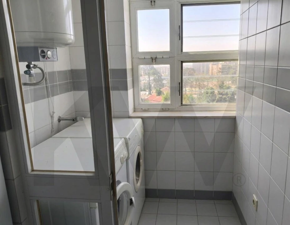 Apartamento T1 para Arrendamento em Paranhos Foto 11