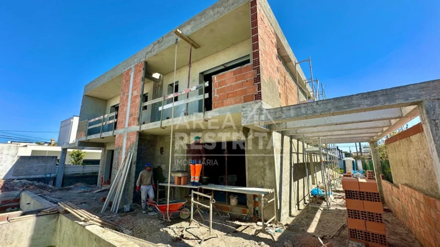 Moradia T4 para Venda em Fernao Ferro Foto 13