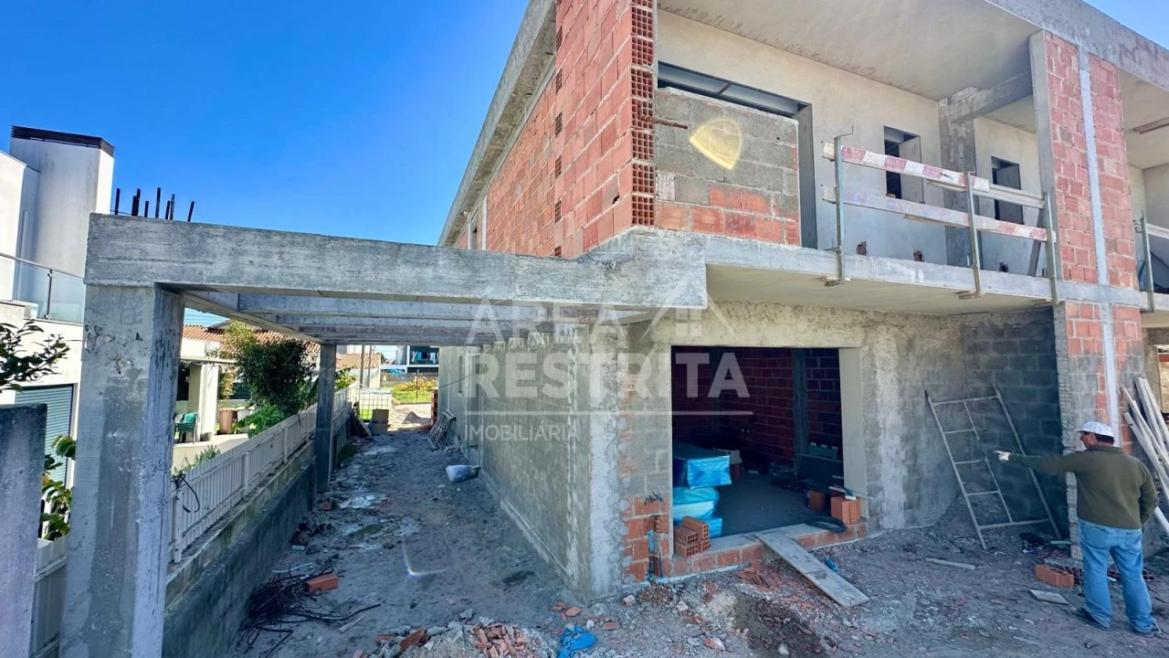 Moradia T4 para Venda em Fernao Ferro Foto 9