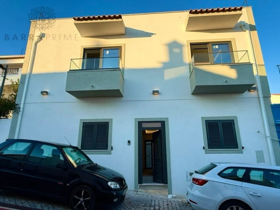 Moradia T3 para Venda em Albufeira e Olhos de Água Foto 2