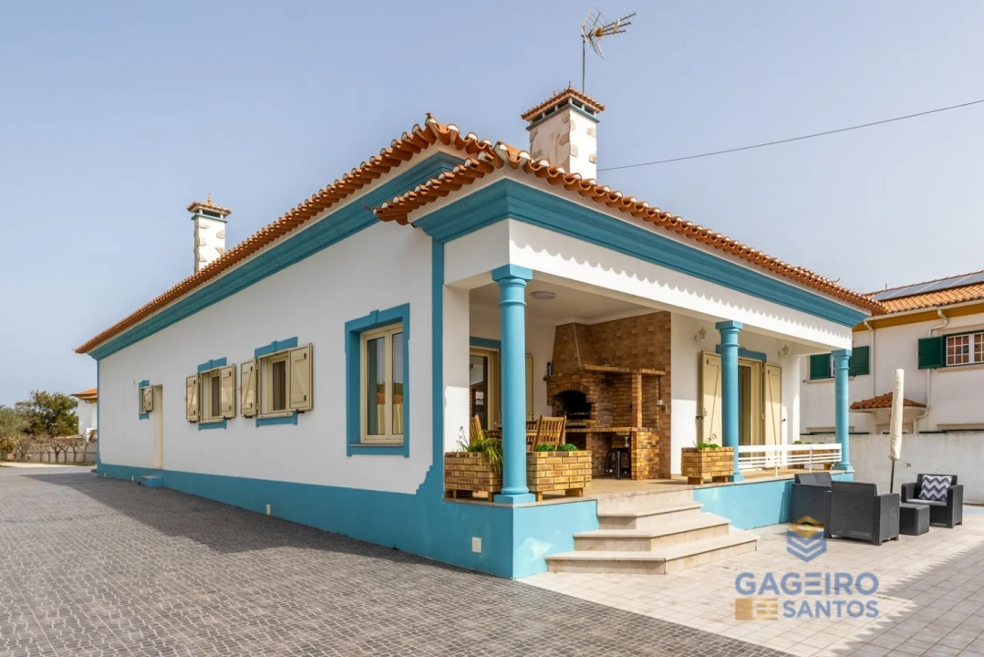 Moradia T3 para Venda em Tornada e Salir do Porto Foto 1