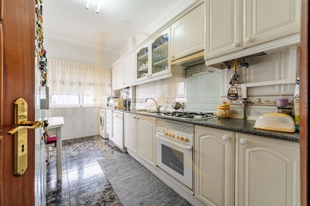 Apartamento T3 para Venda em Amora Foto 4