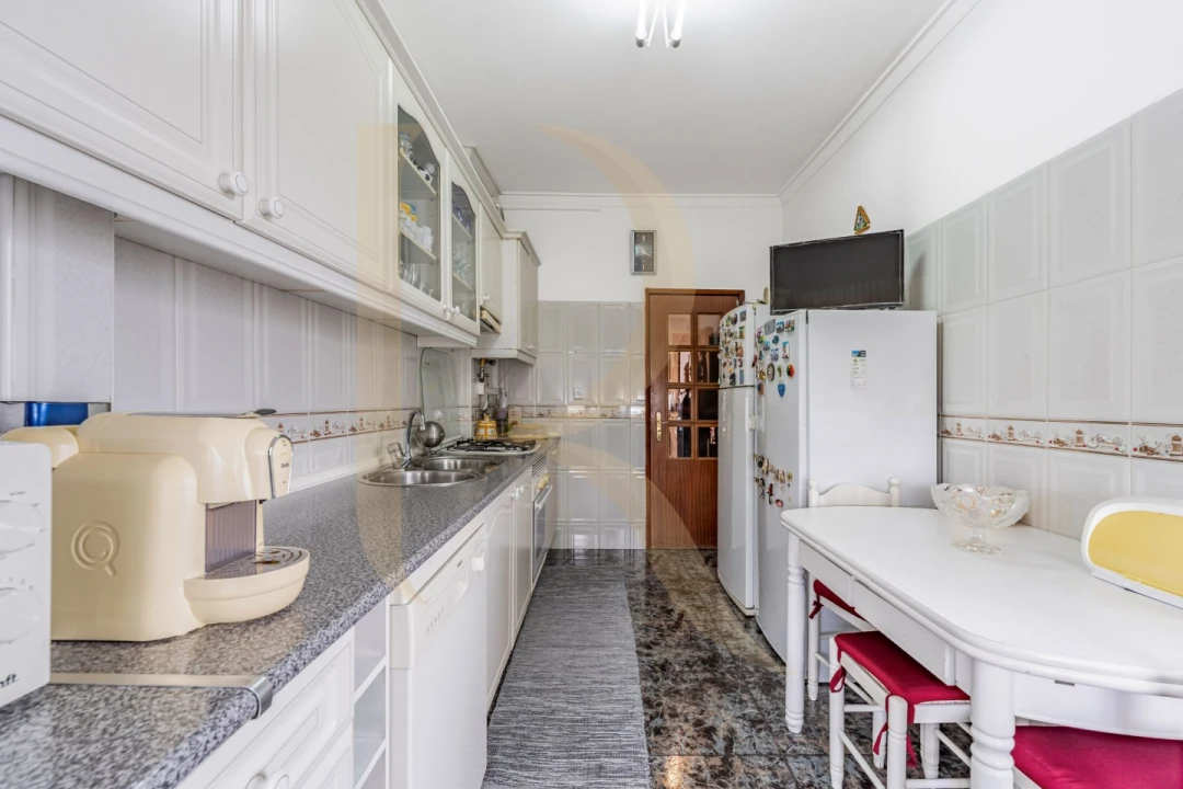 Apartamento T3 para Venda em Amora Foto 6