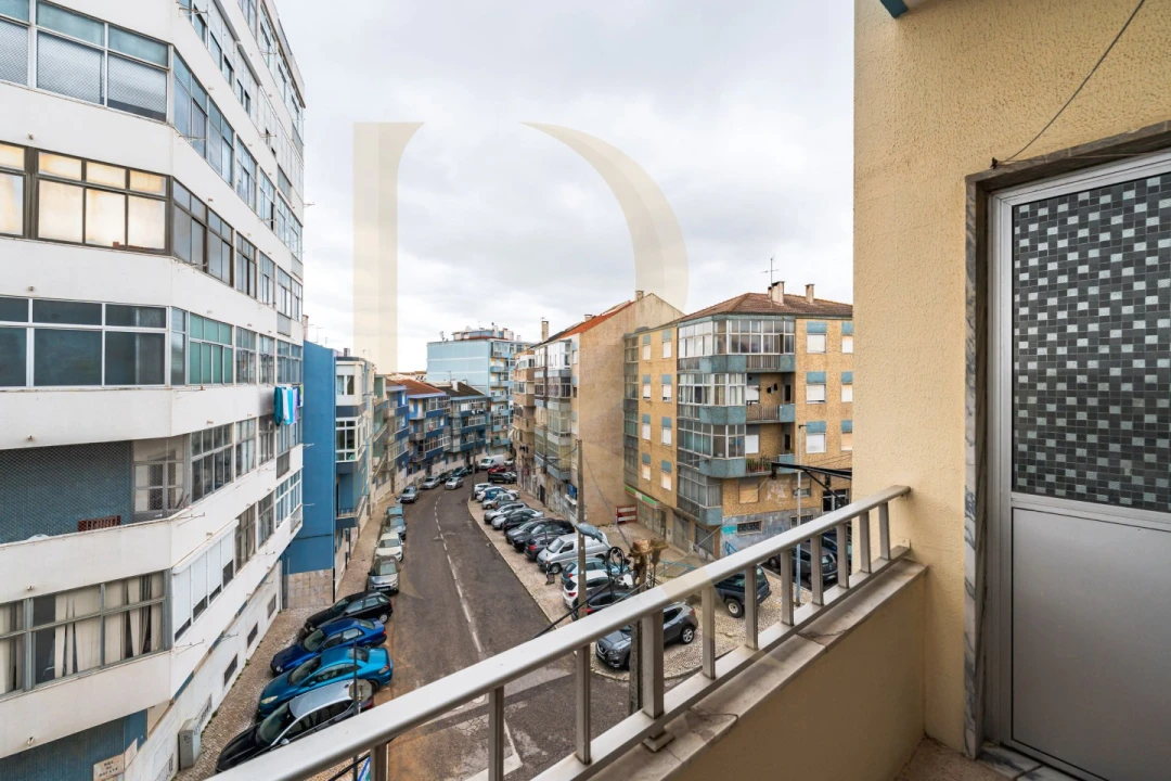 Apartamento T3 para Venda em Amora Foto 8