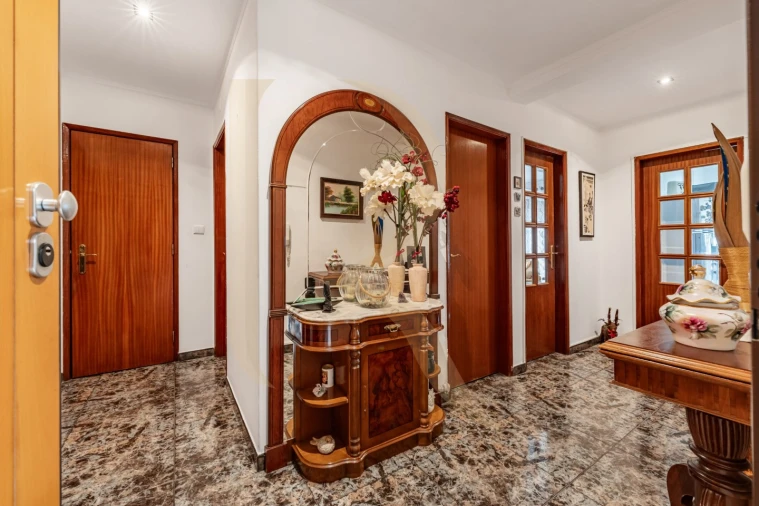 Apartamento T3 para Venda em Amora Foto 11