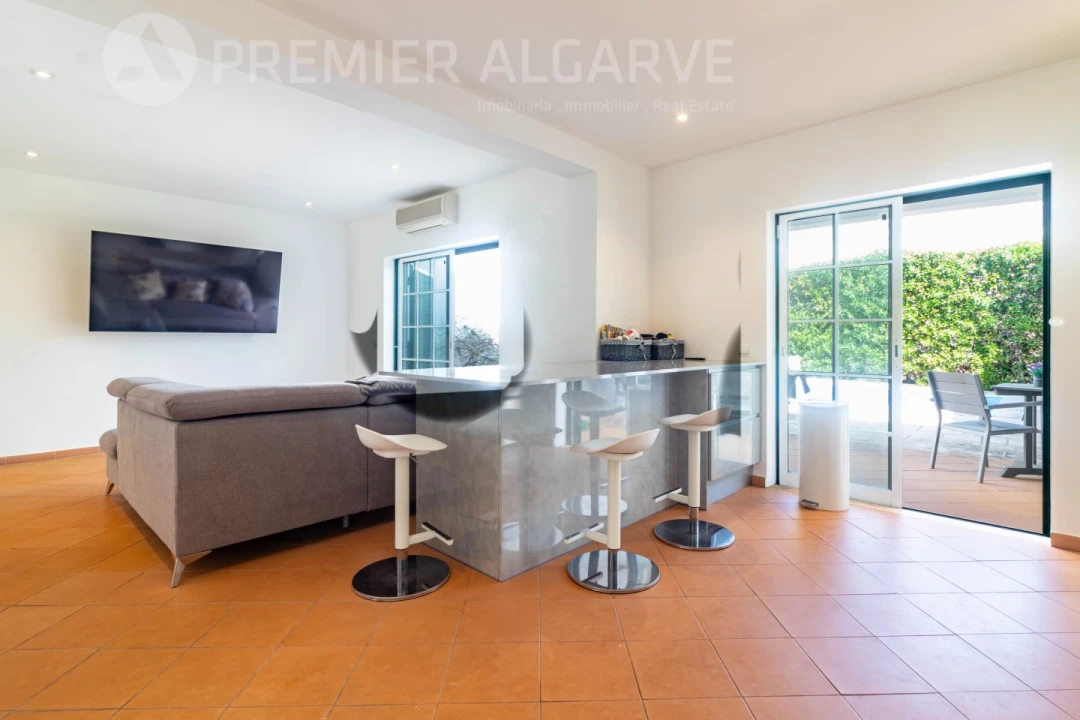 Moradia T3 para Venda em Almancil Foto 10