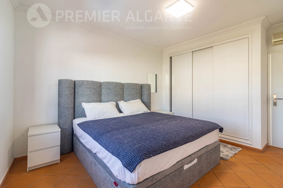 Moradia T3 para Venda em Almancil Foto 14