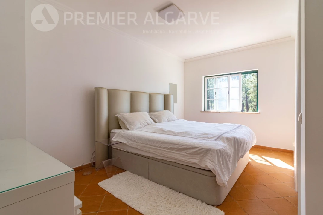 Moradia T3 para Venda em Almancil Foto 17