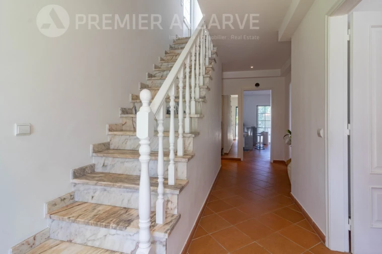 Moradia T3 para Venda em Almancil Foto 12