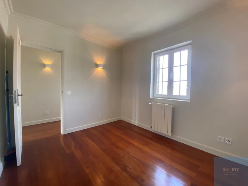 Moradia T3 para Venda em Alcabideche Foto 23