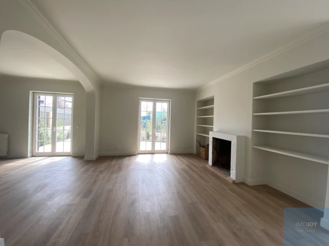 Moradia T3 para Venda em Alcabideche Foto 4