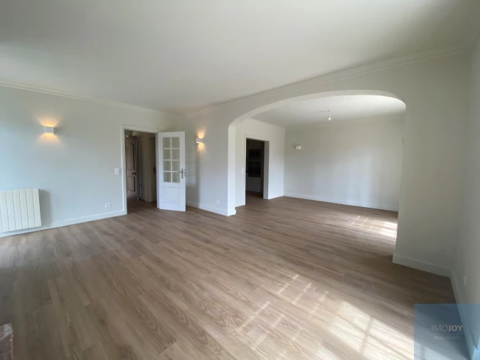 Moradia T3 para Venda em Alcabideche Foto 5