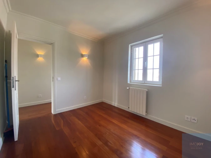 Moradia T3 para Venda em Alcabideche Foto 23