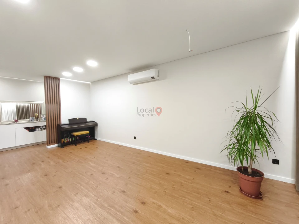 Apartamento T2 para Venda em Lagos (São Sebastião e Santa Maria) Foto 4