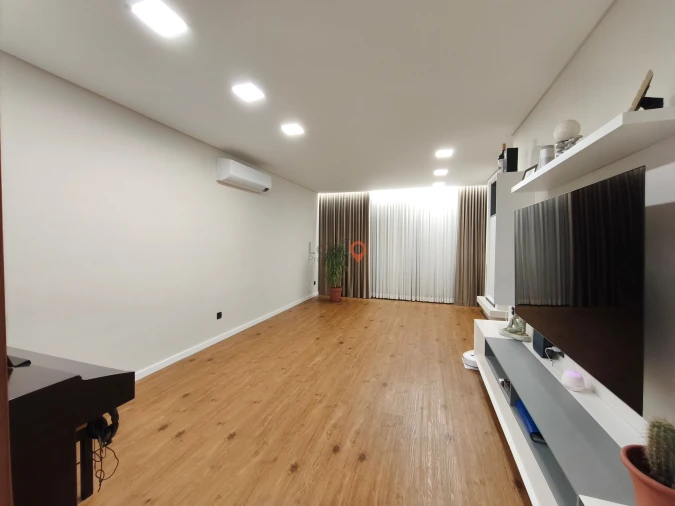 Apartamento T2 para Venda em Lagos (São Sebastião e Santa Maria) Foto 3