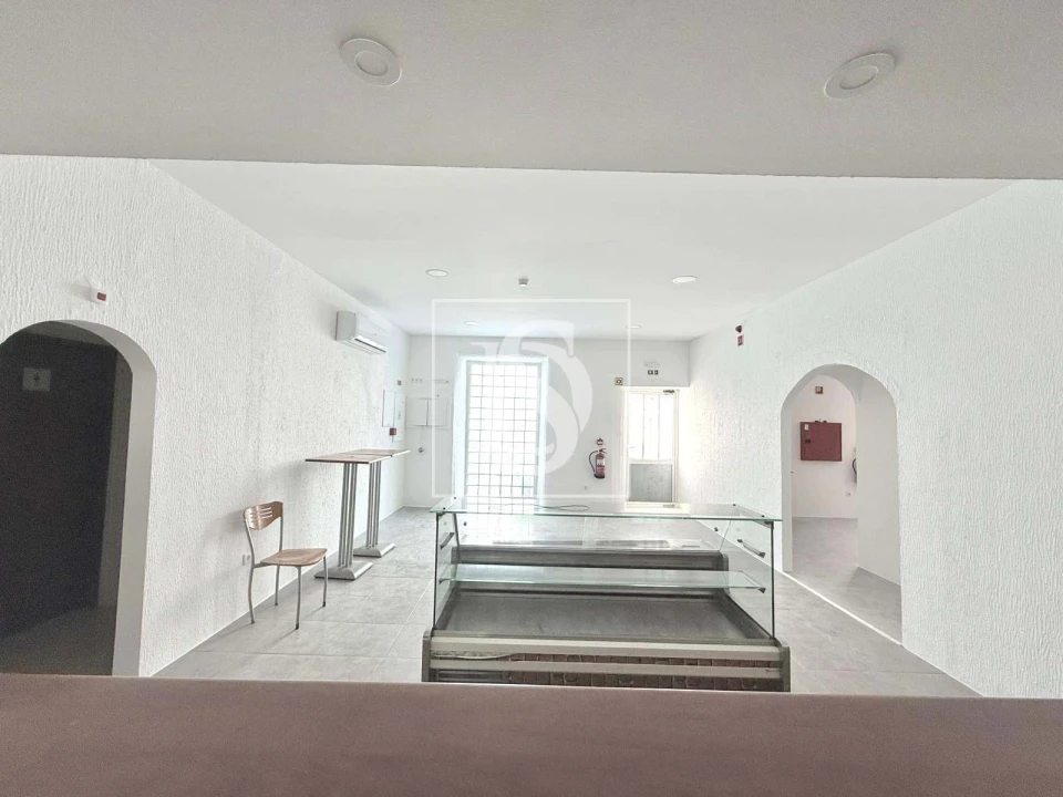 Negócio para Arrendamento em Olaia e Paço Foto 1