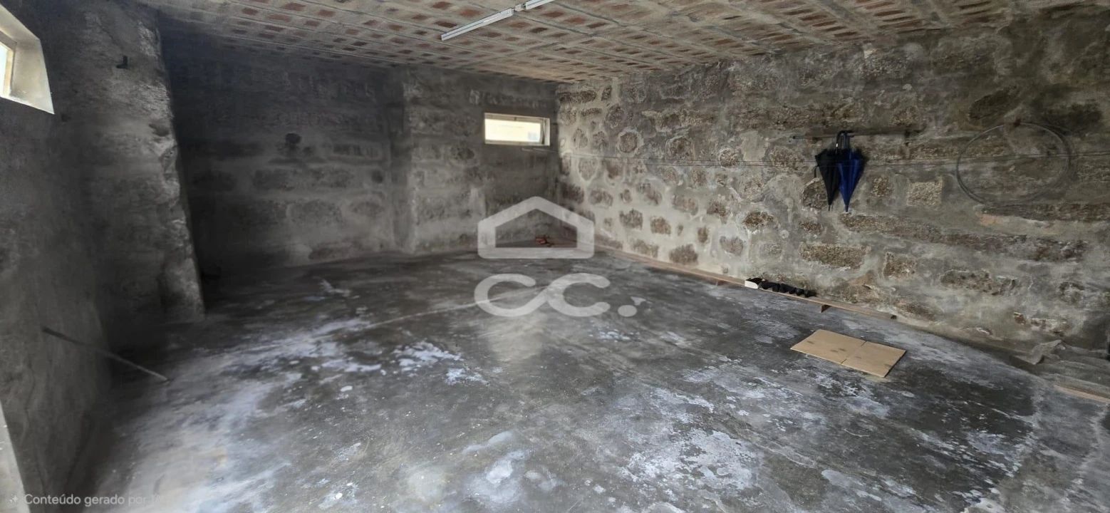 Moradia T3 para Venda em Selho (São Jorge) Foto 16