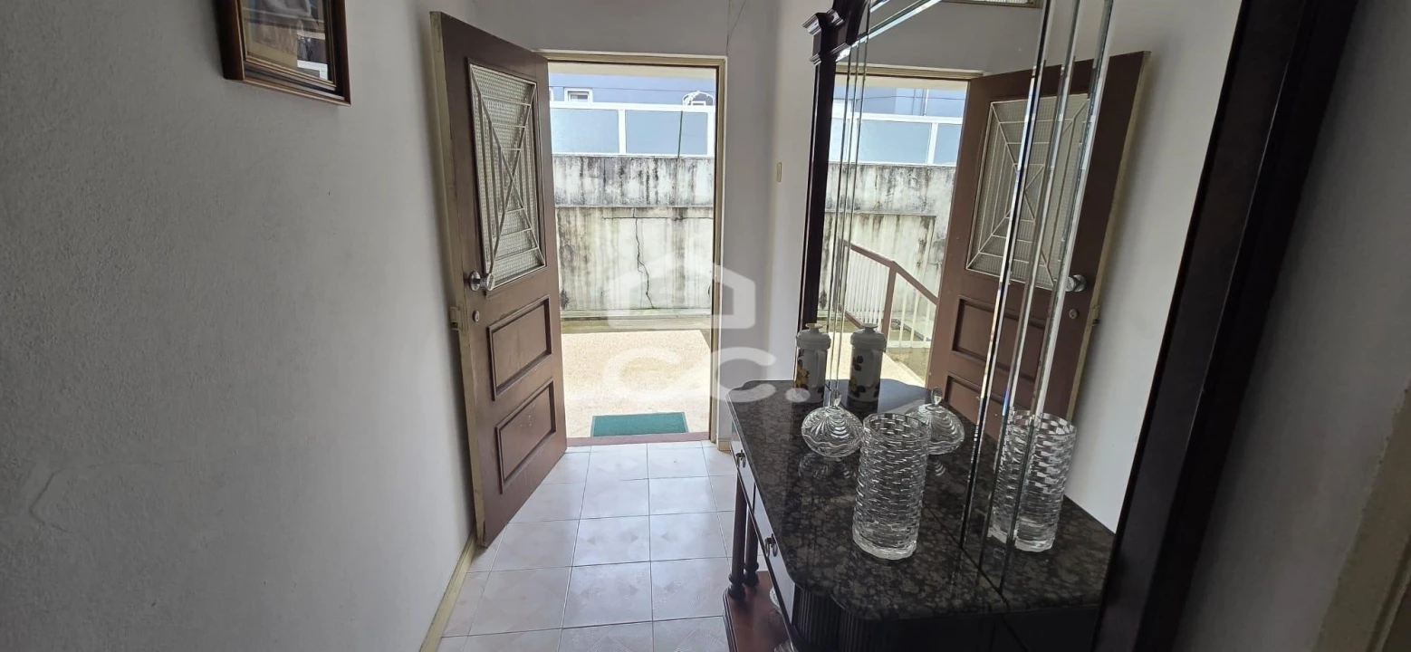 Moradia T3 para Venda em Selho (São Jorge) Foto 12