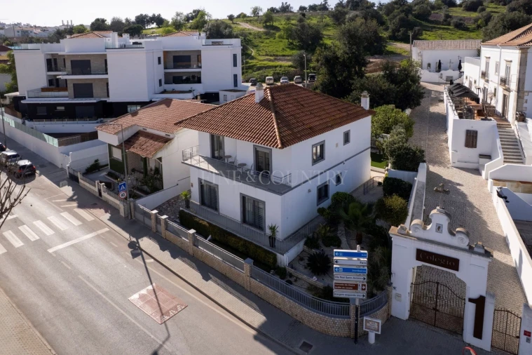 Moradia T4 para Venda em Tavira (Santa Maria e Santiago) Foto 5