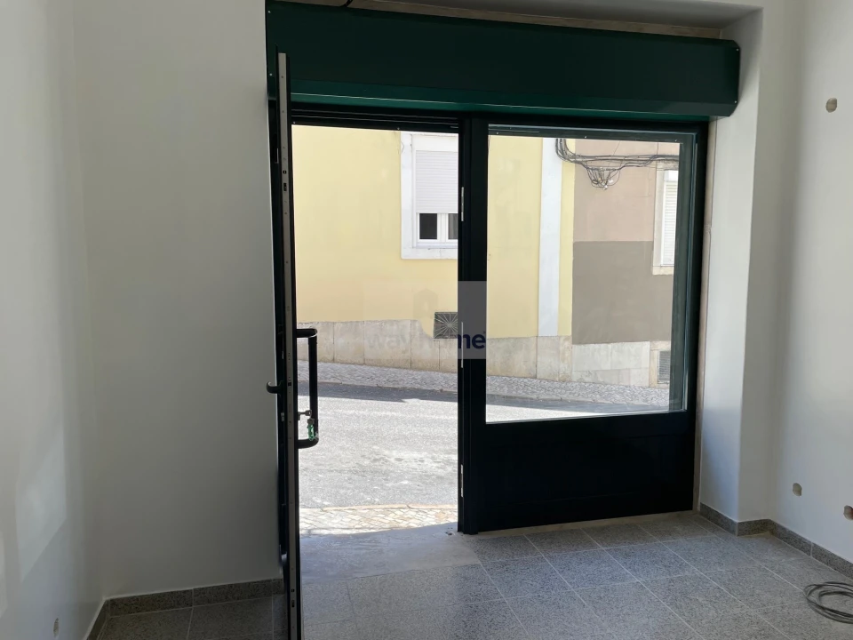 Negócio para Arrendamento em Penha de França Foto 1