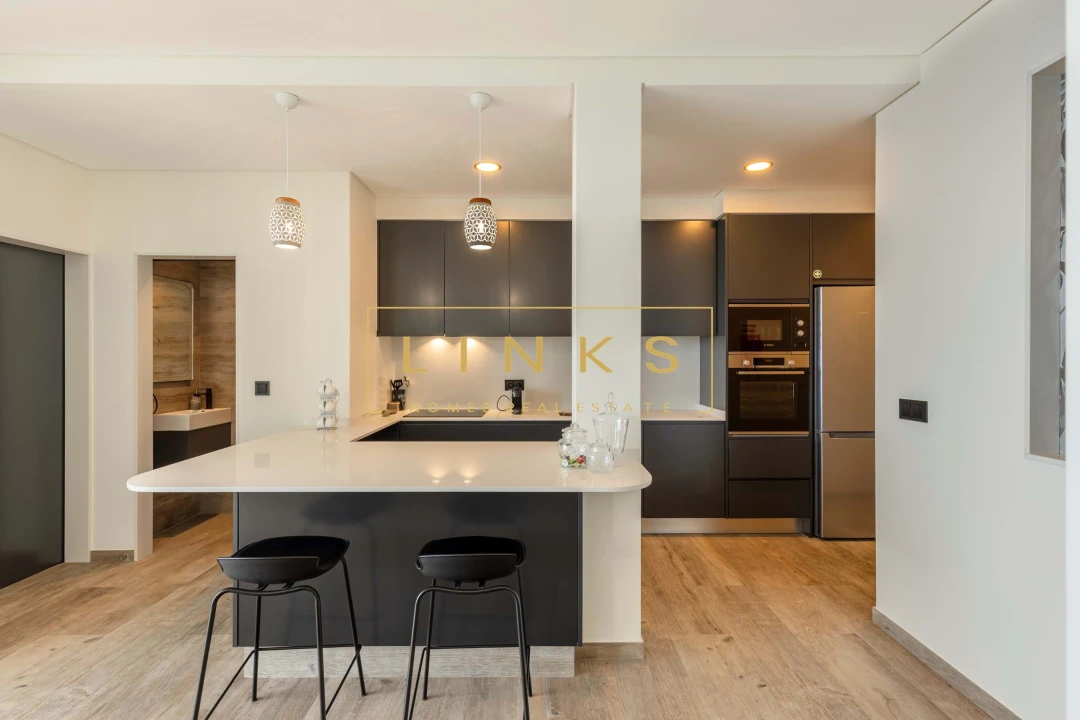 Moradia T3 para Venda em Estreito da Calheta Foto 44