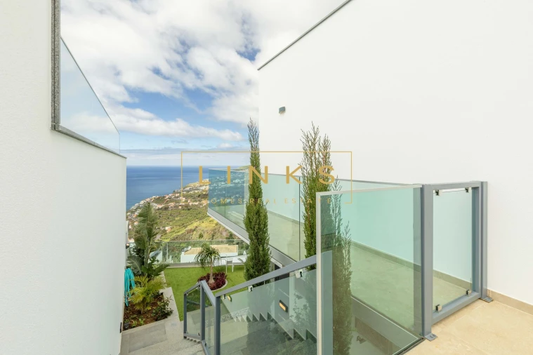 Moradia T3 para Venda em Estreito da Calheta Foto 55