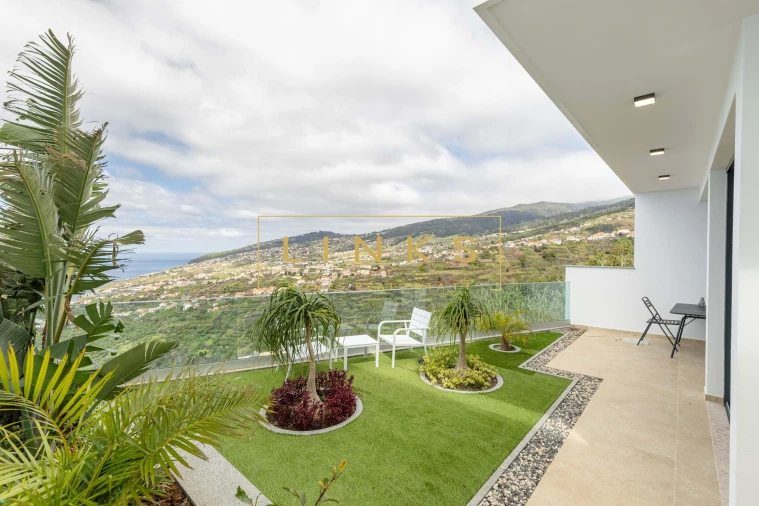 Moradia T3 para Venda em Estreito da Calheta Foto 39