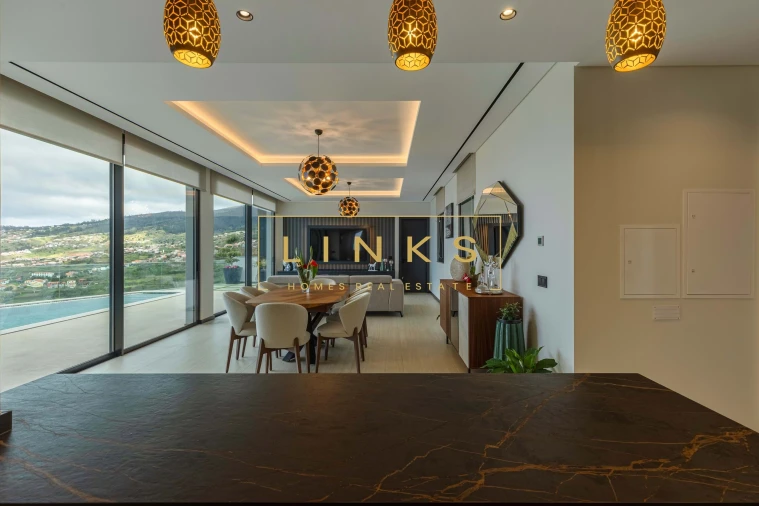 Moradia T3 para Venda em Estreito da Calheta Foto 5