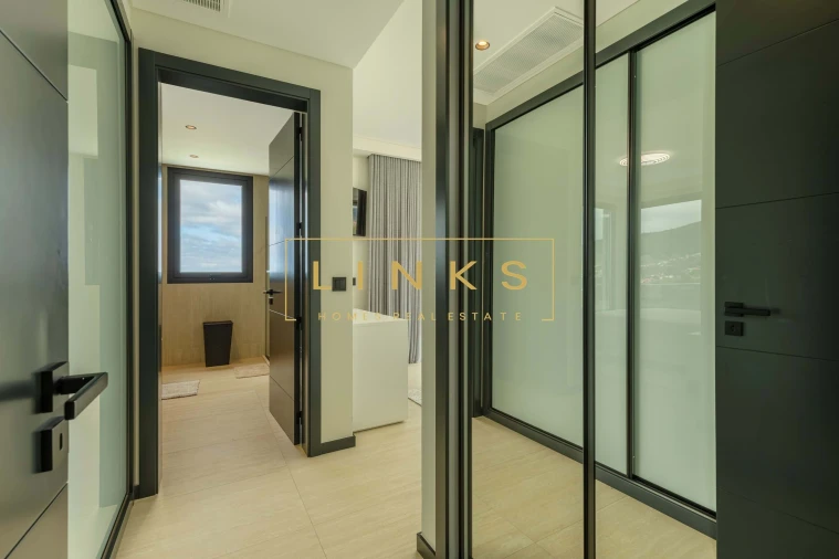 Moradia T3 para Venda em Estreito da Calheta Foto 29