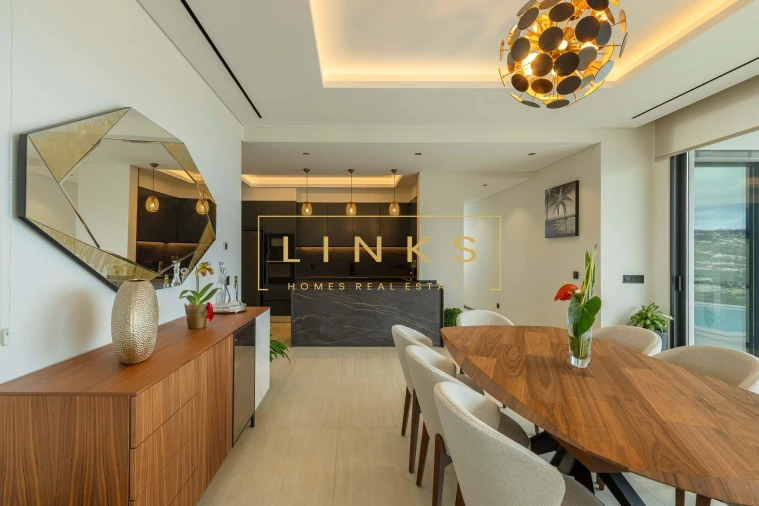 Moradia T3 para Venda em Estreito da Calheta Foto 8