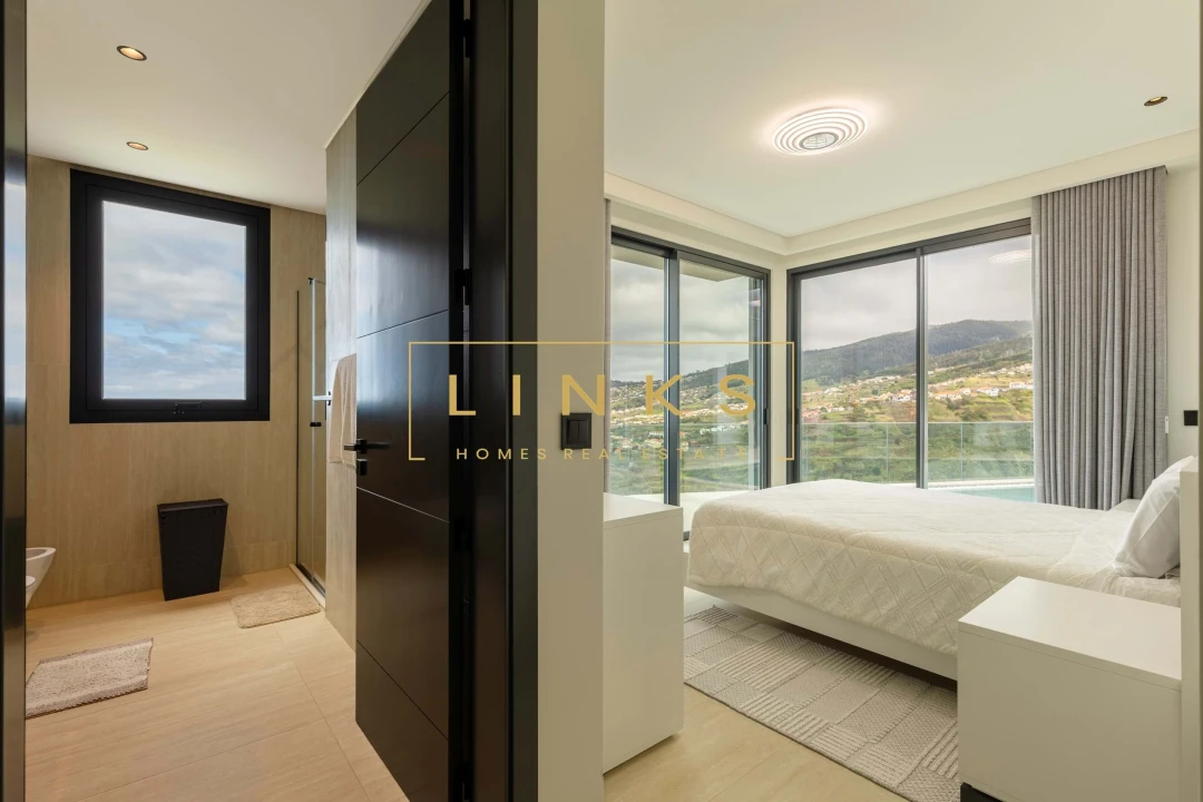 Moradia T3 para Venda em Estreito da Calheta Foto 32