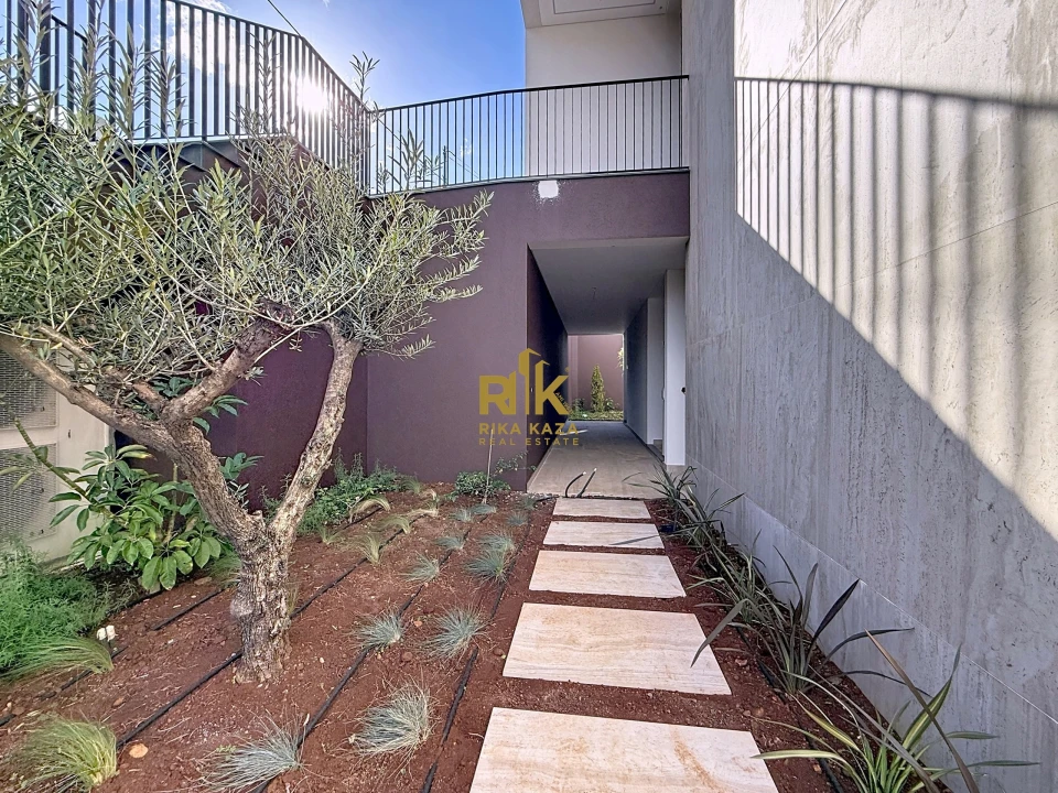 Moradia T3 para Venda em Calheta Foto 39