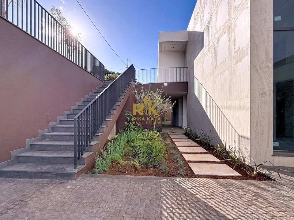 Moradia T3 para Venda em Calheta Foto 36