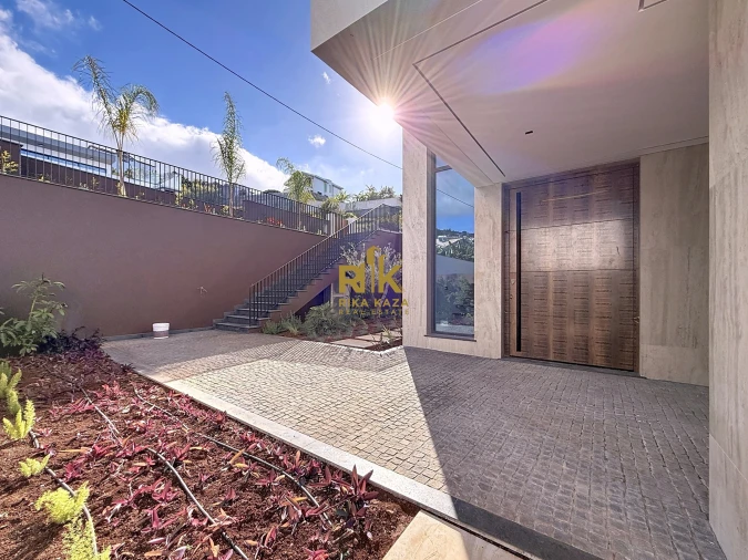 Moradia T3 para Venda em Calheta Foto 33