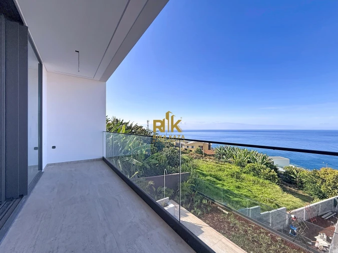 Moradia T3 para Venda em Calheta Foto 9