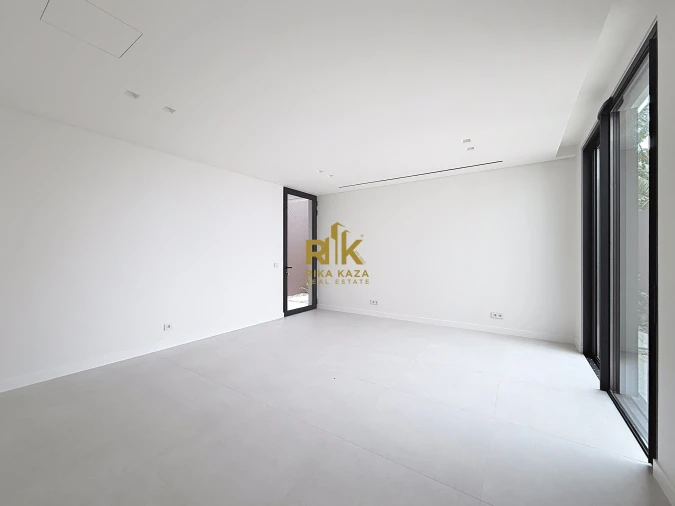 Moradia T3 para Venda em Calheta Foto 29