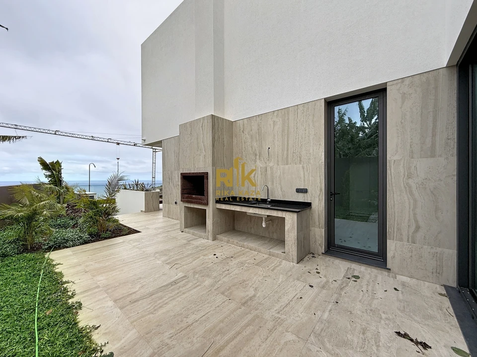 Moradia T3 para Venda em Calheta Foto 32