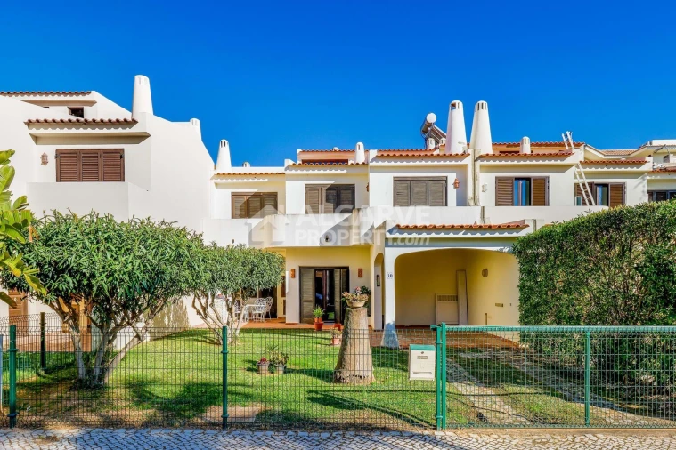 Moradia T4 para Venda em Albufeira e Olhos de Água Foto 23